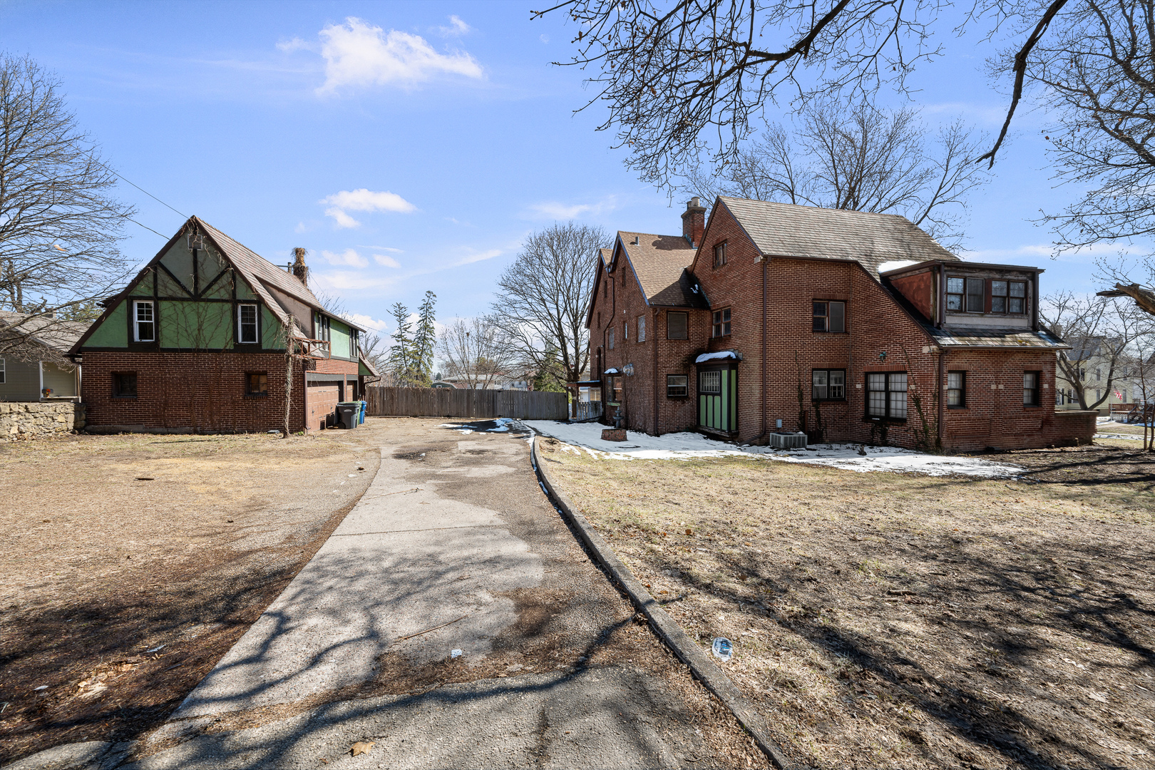 main property photo 44