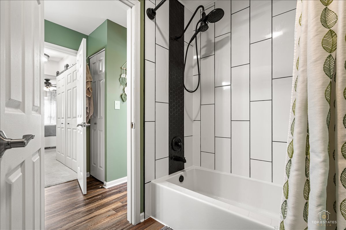 property viewer photo 20