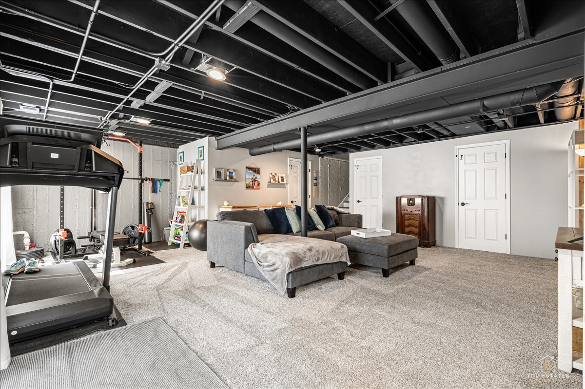 property viewer photo 24