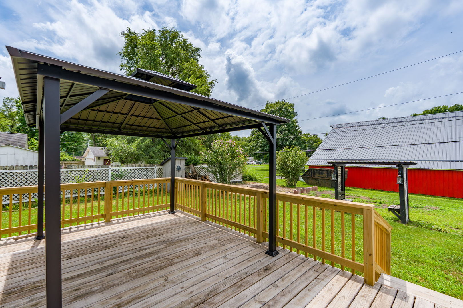 main property photo 34