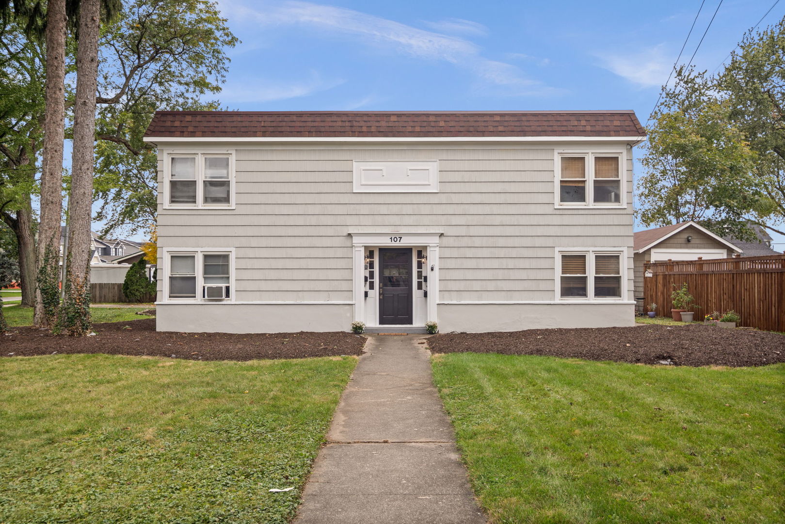 property viewer photo 1
