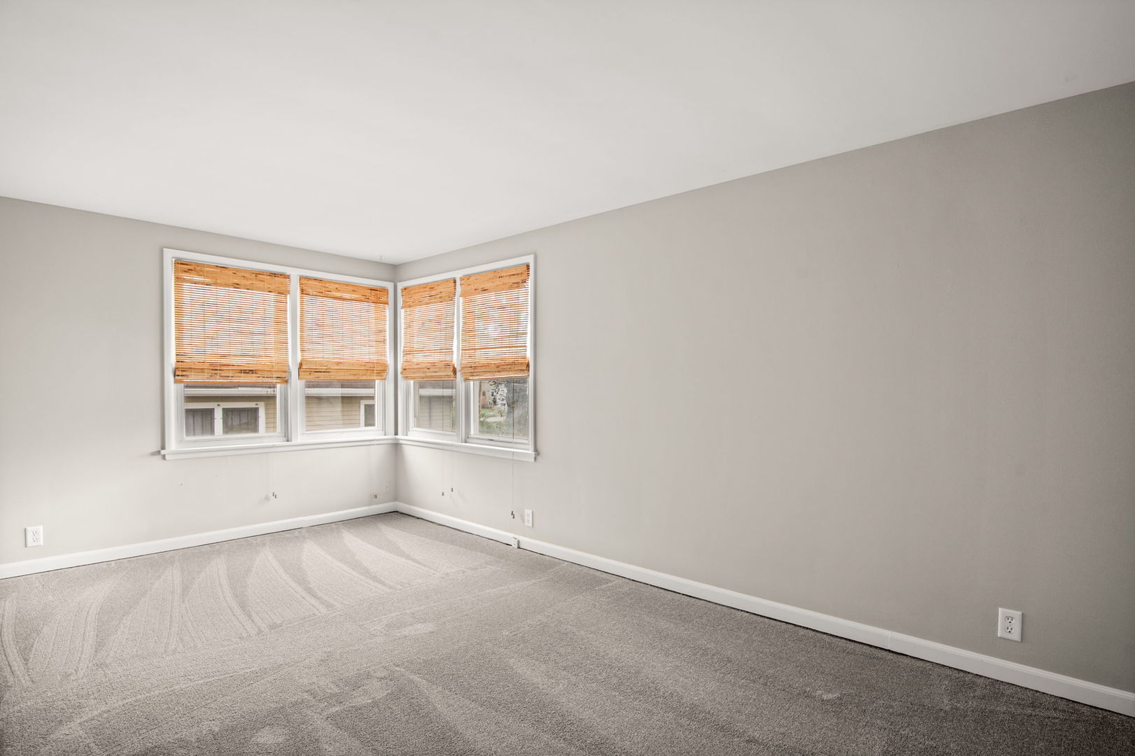 property viewer photo 4