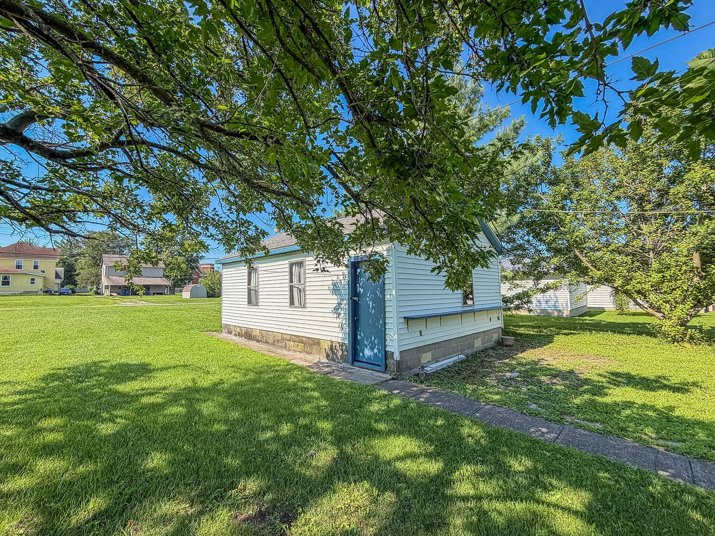 main property photo 34