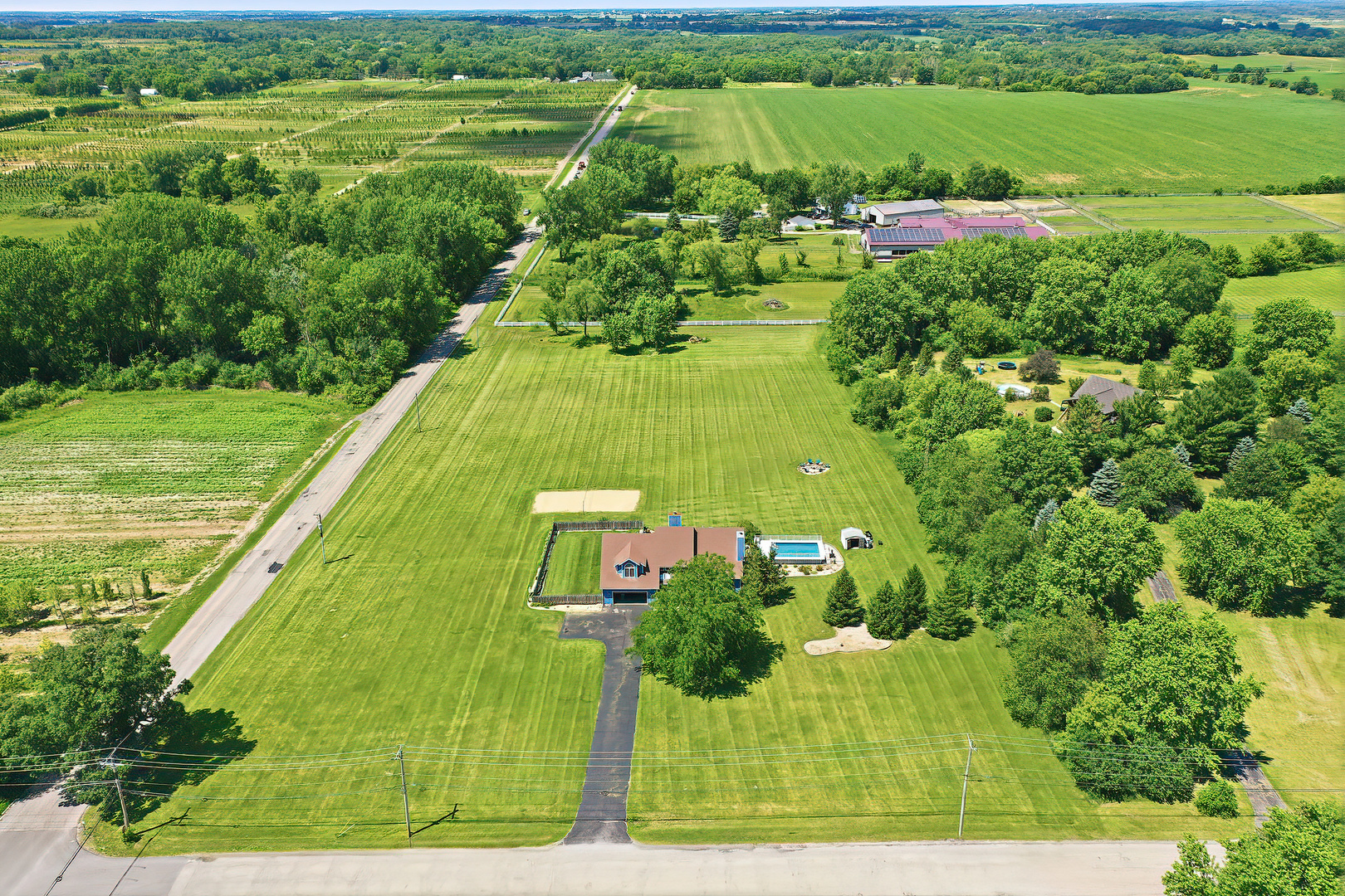 main property photo 34