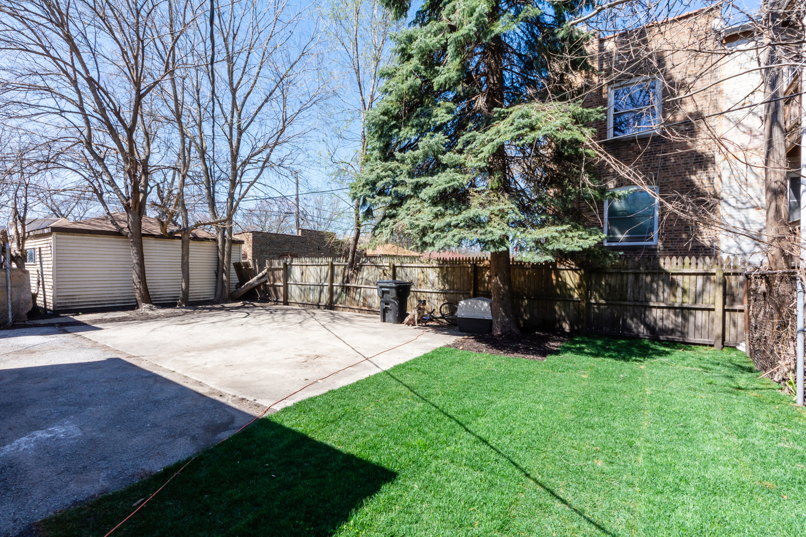 main property photo 33