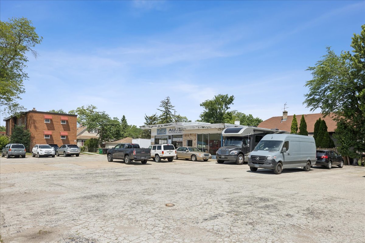 main property photo 17