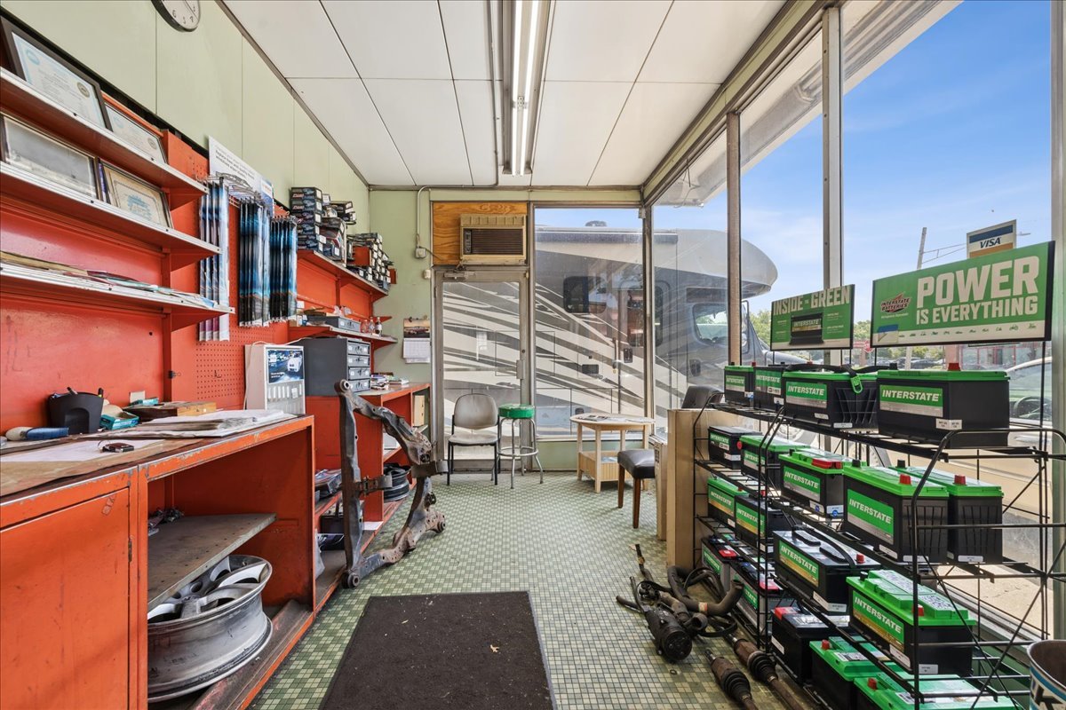 main property photo 29