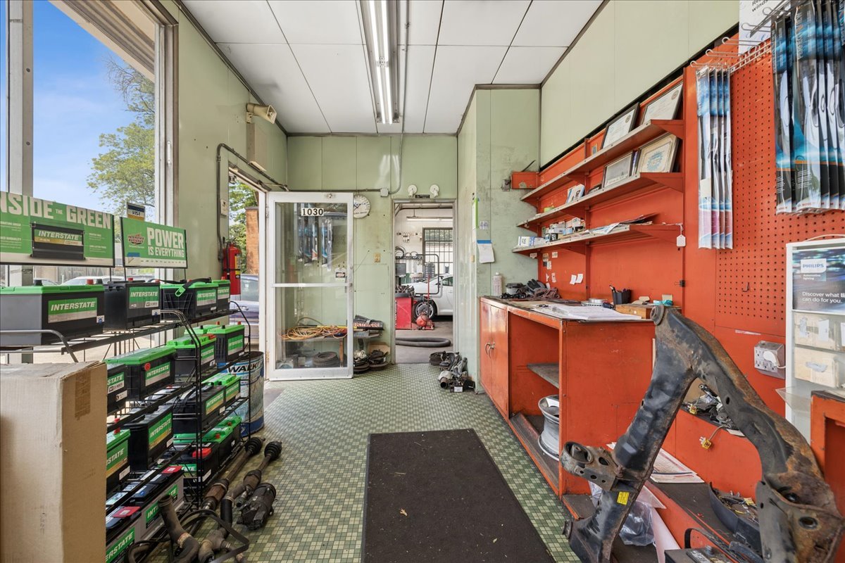 main property photo 31