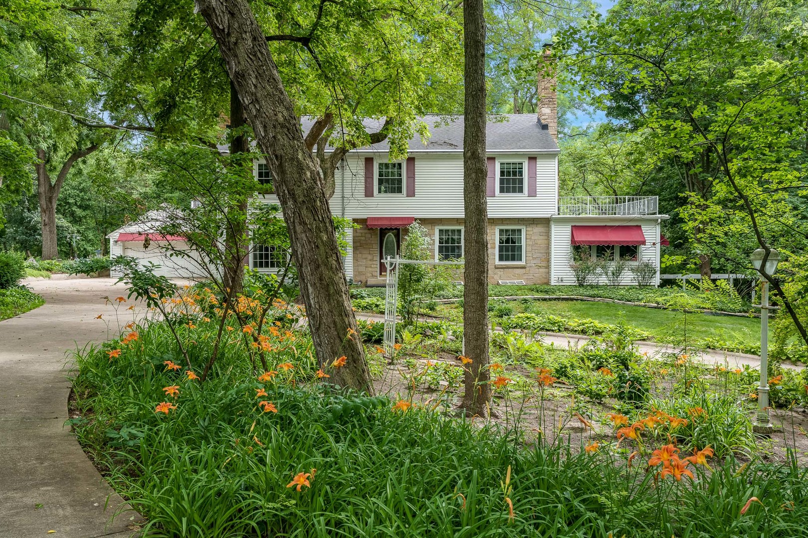 main property photo 3