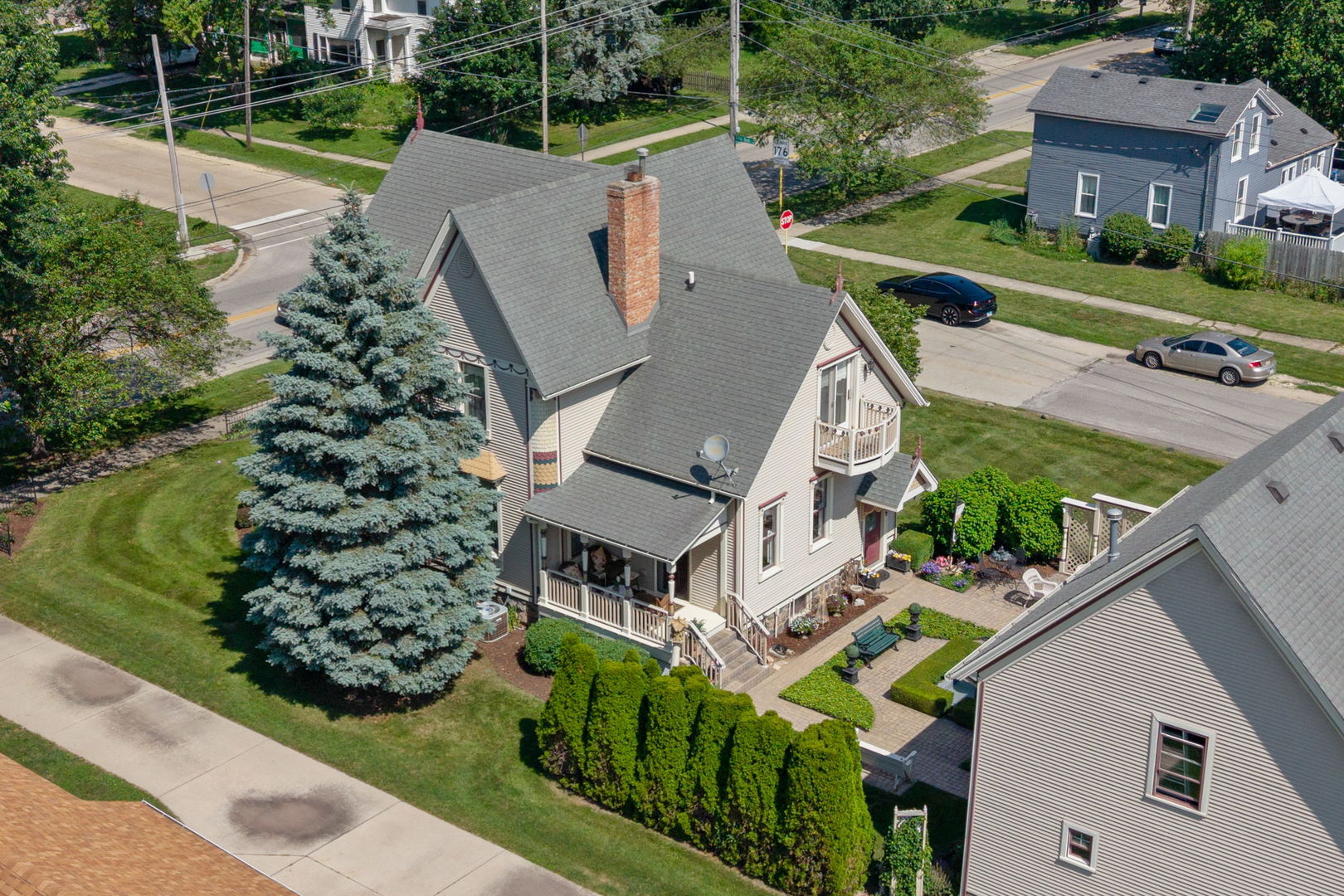 main property photo 38