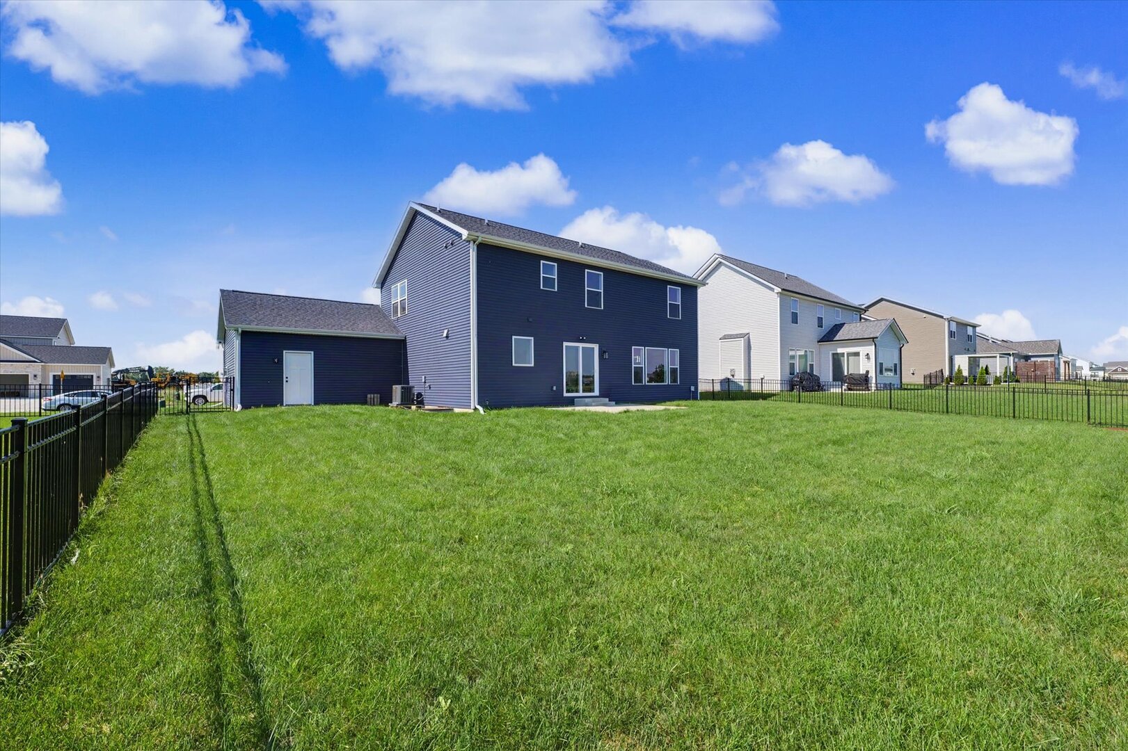 main property photo 44