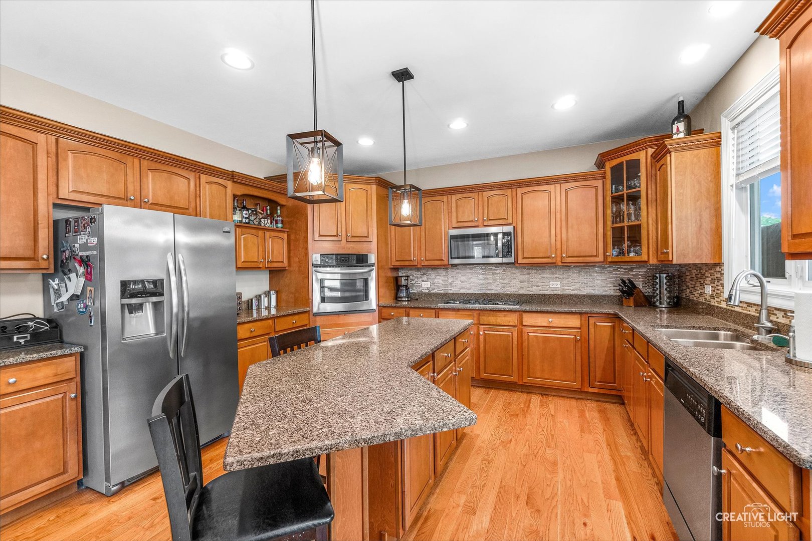 main property photo 8