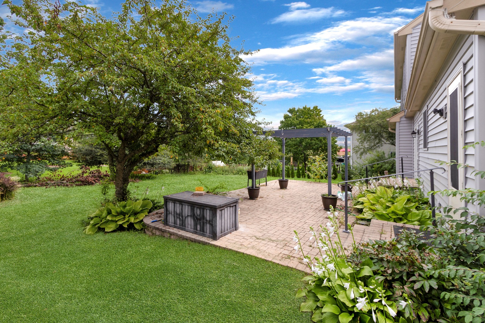 main property photo 3