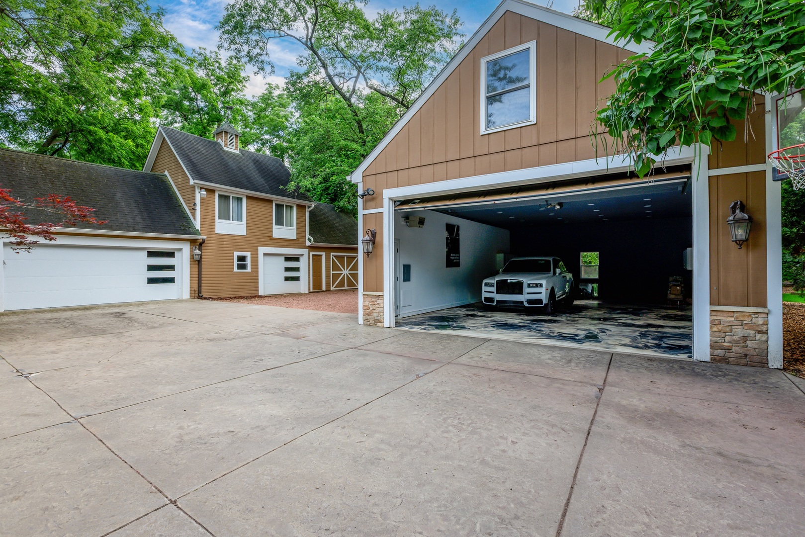 main property photo 86
