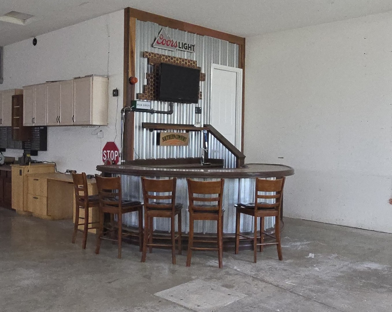 main property photo 42