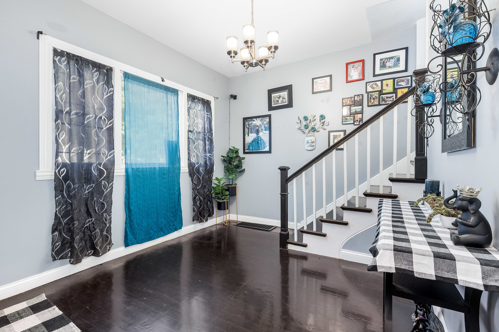 property viewer photo 5