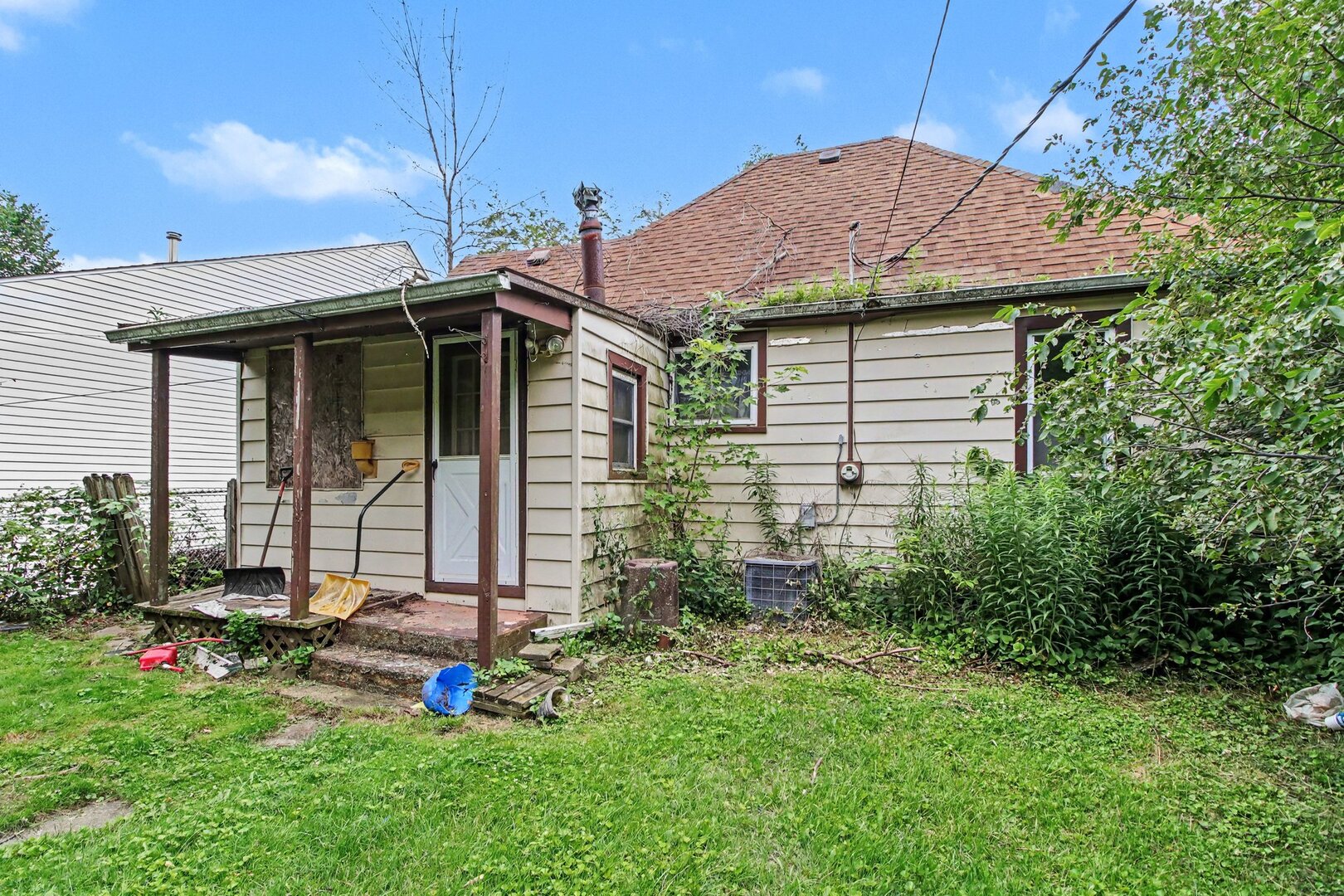 main property photo 12