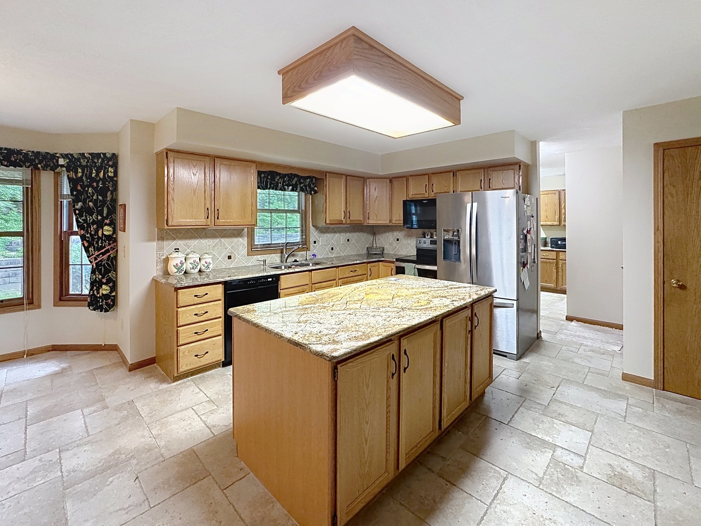main property photo 7