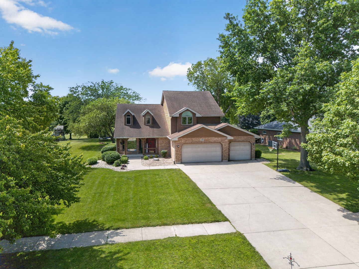 main property photo 4