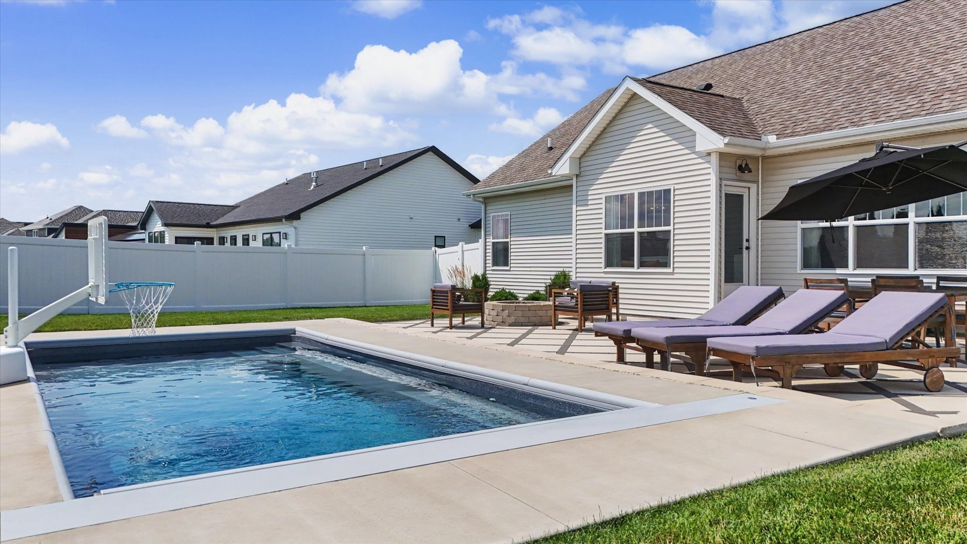 main property photo 71