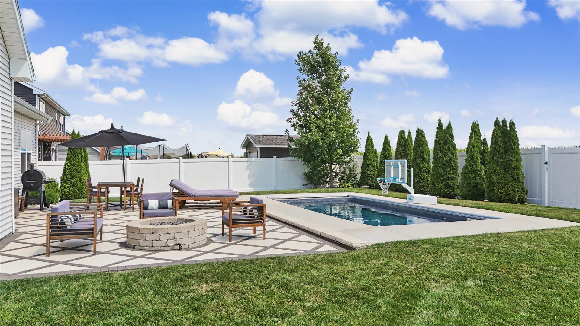 main property photo 75