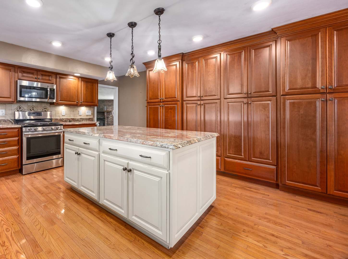 property viewer photo 9