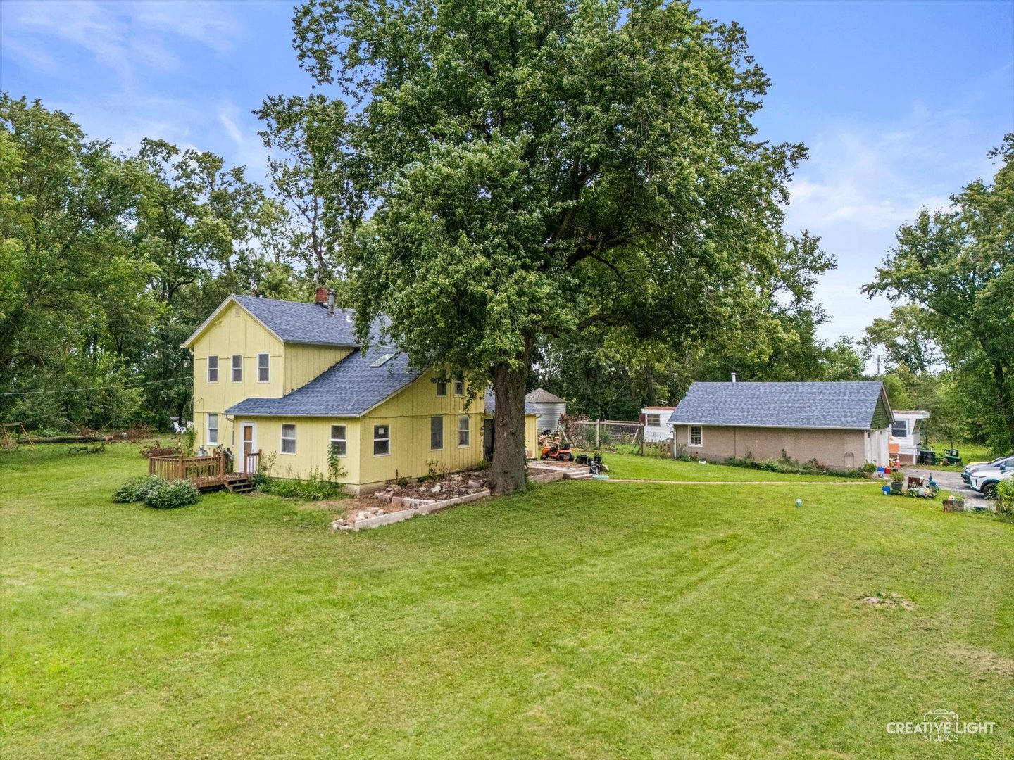 main property photo 3