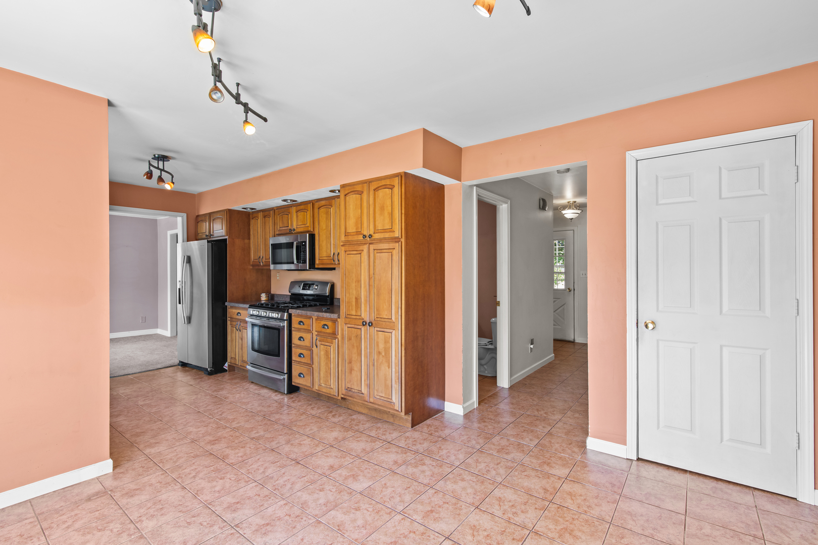 property viewer photo 3
