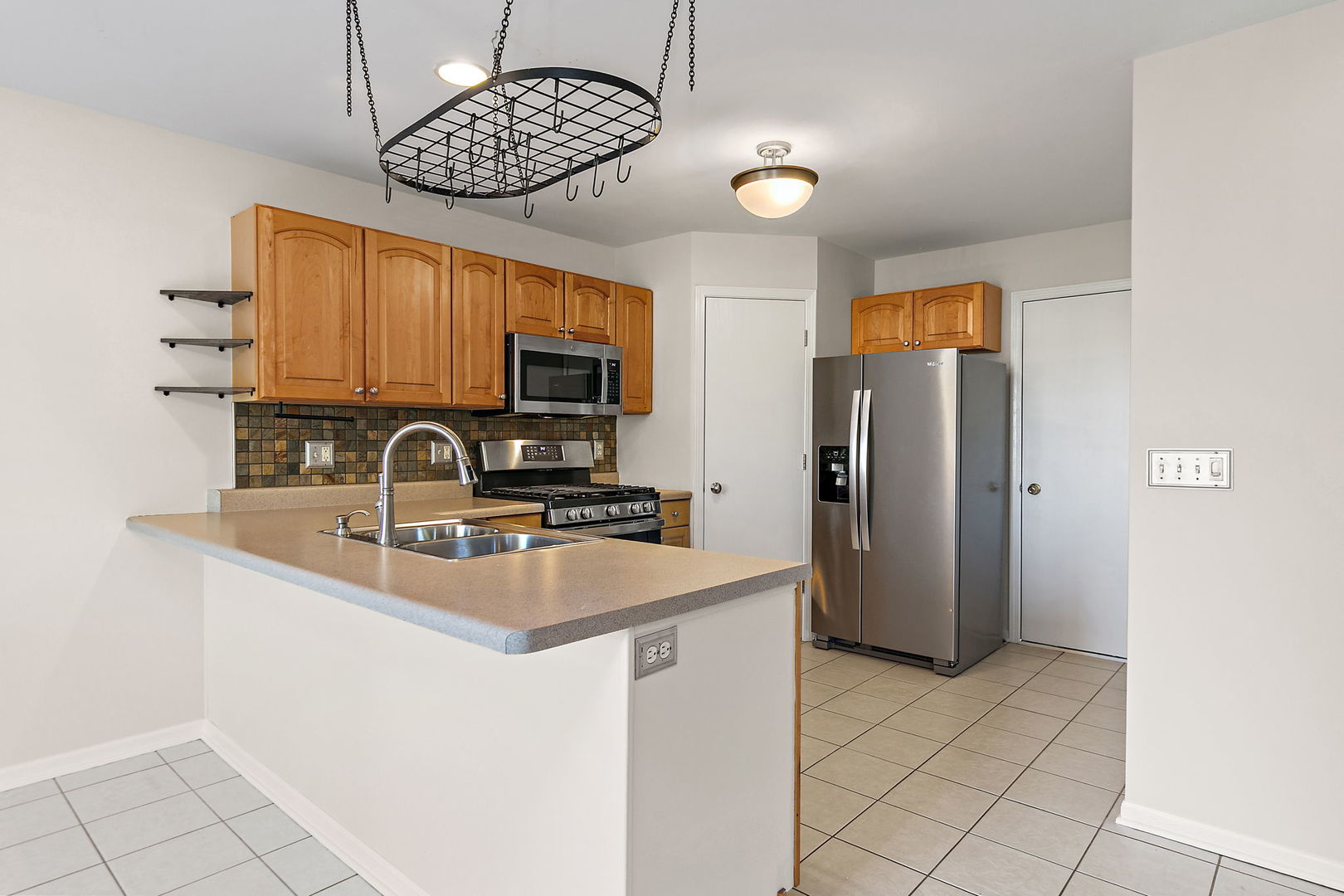 main property photo 7