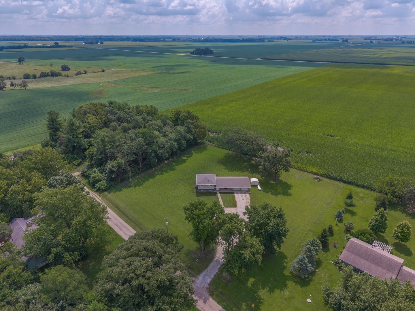 main property photo 41