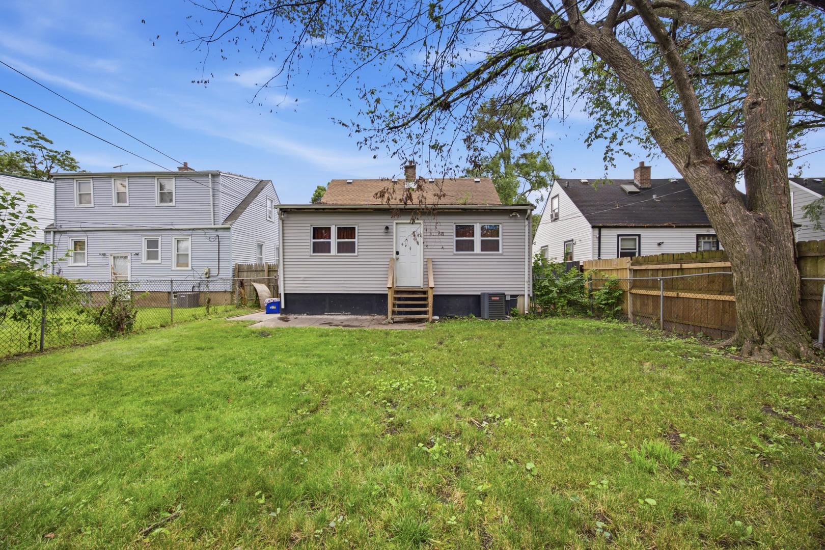 main property photo 29