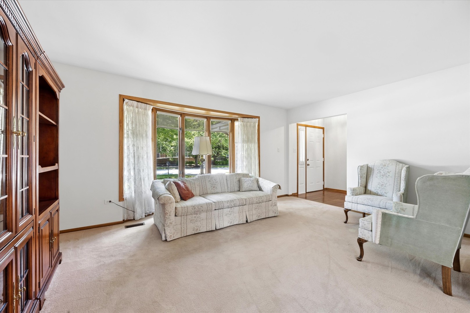 property viewer photo 1