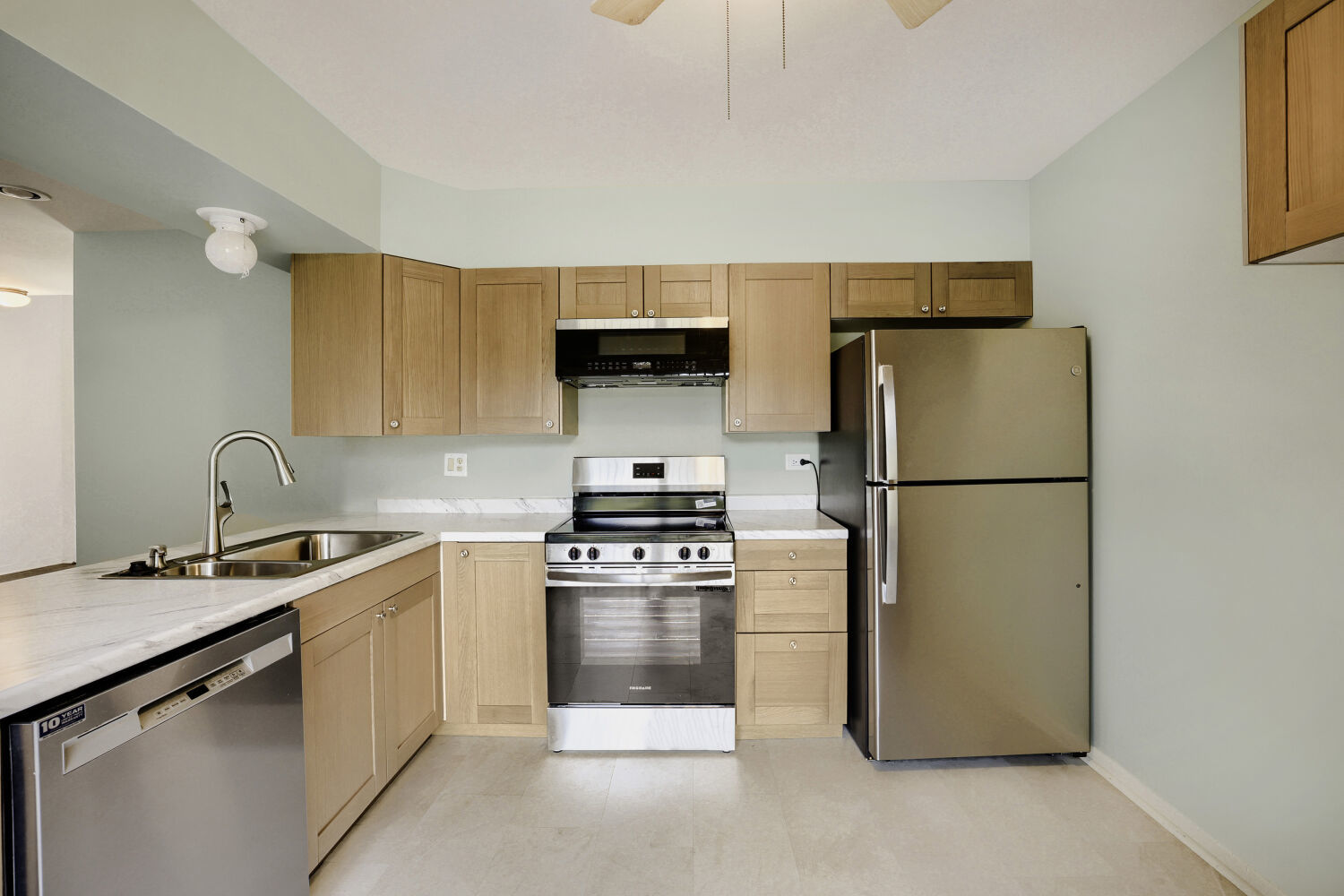property viewer photo 15