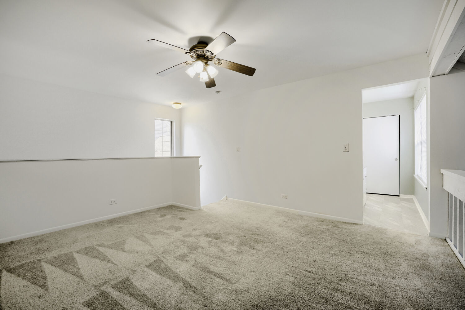 property viewer photo 16