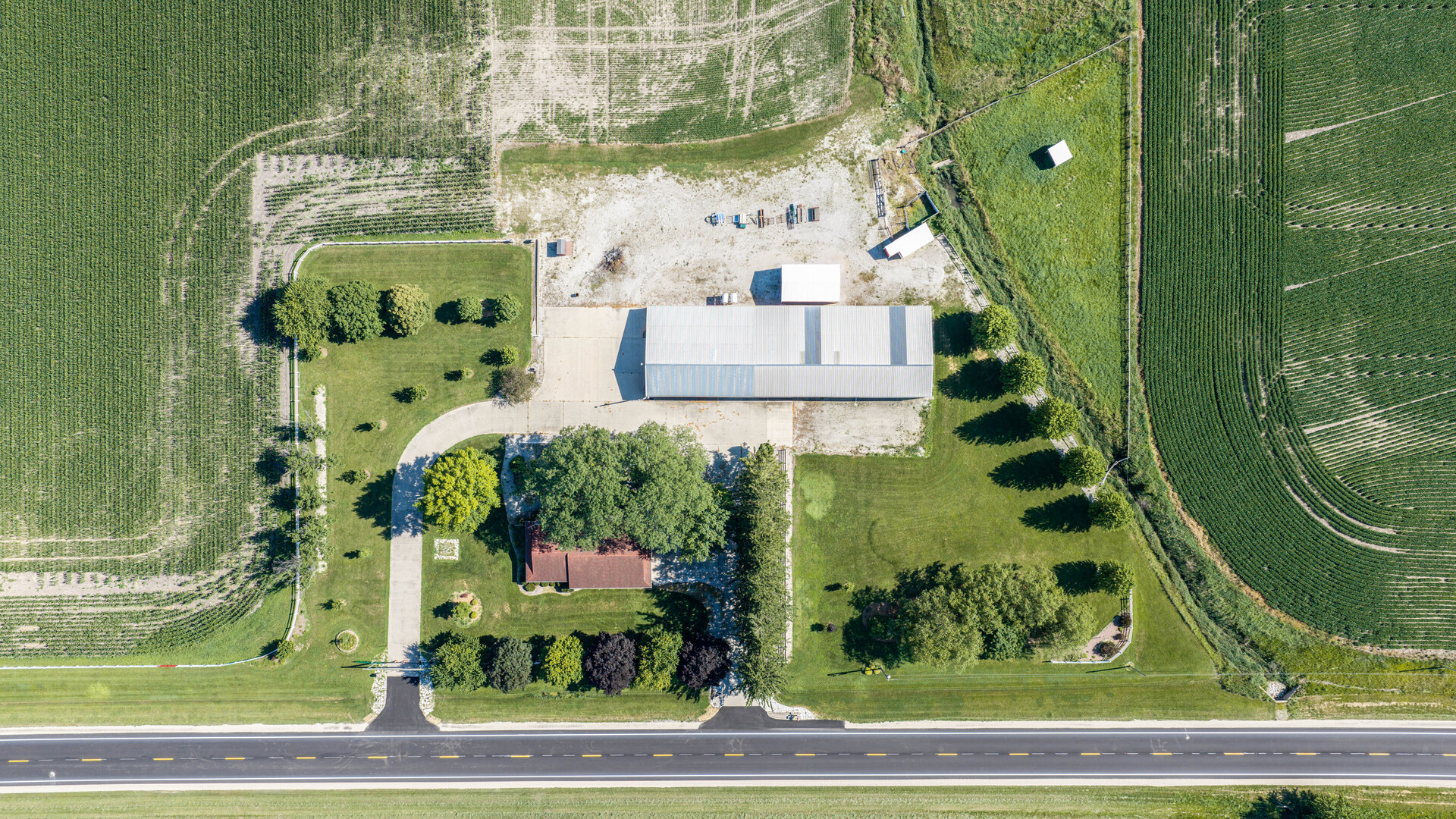 main property photo 33