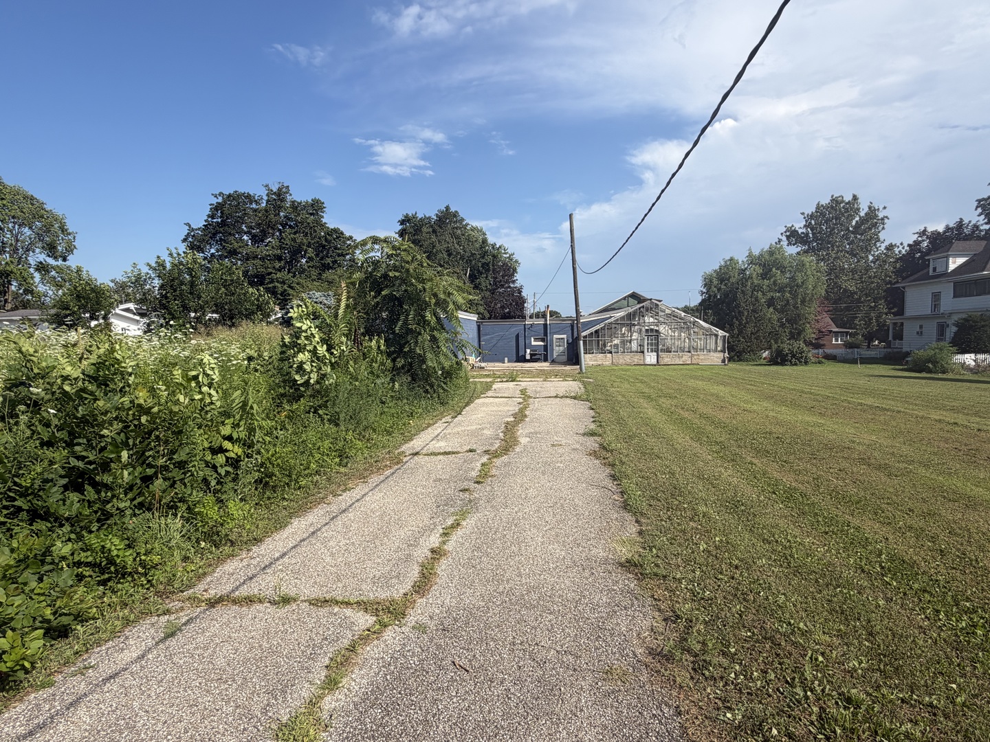 main property photo 17