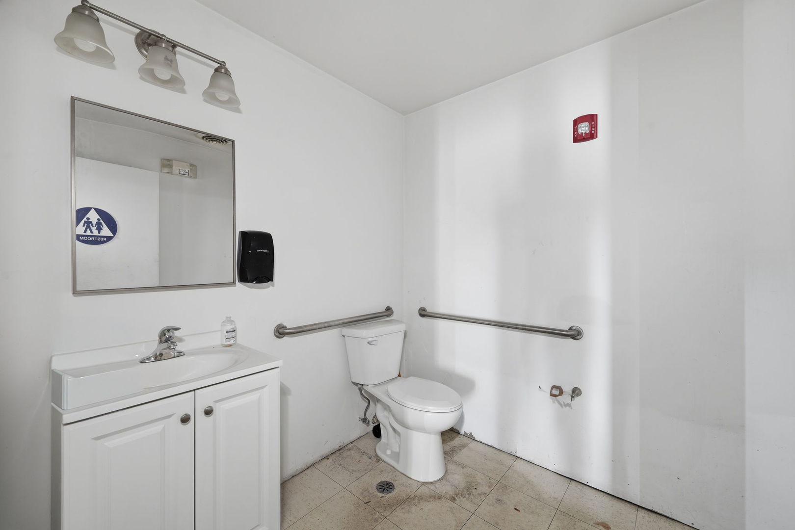 main property photo 12