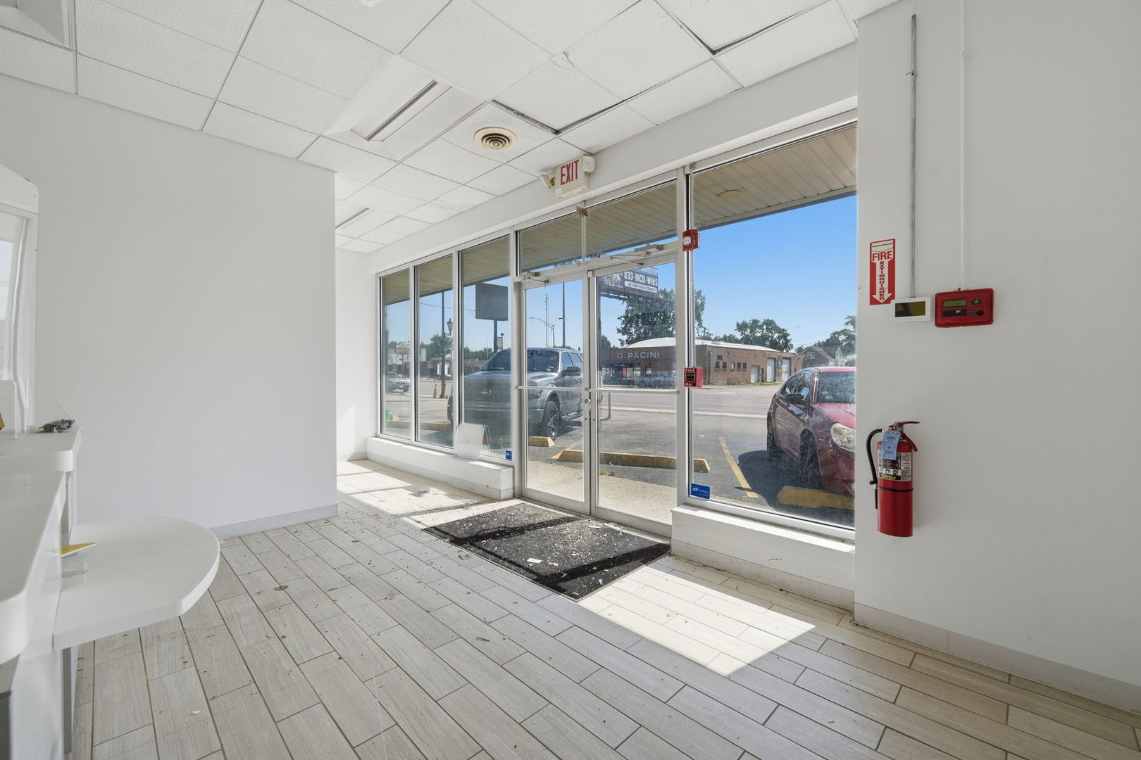 main property photo 5