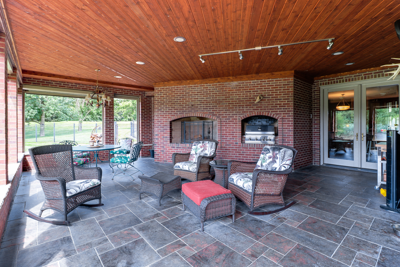 main property photo 118