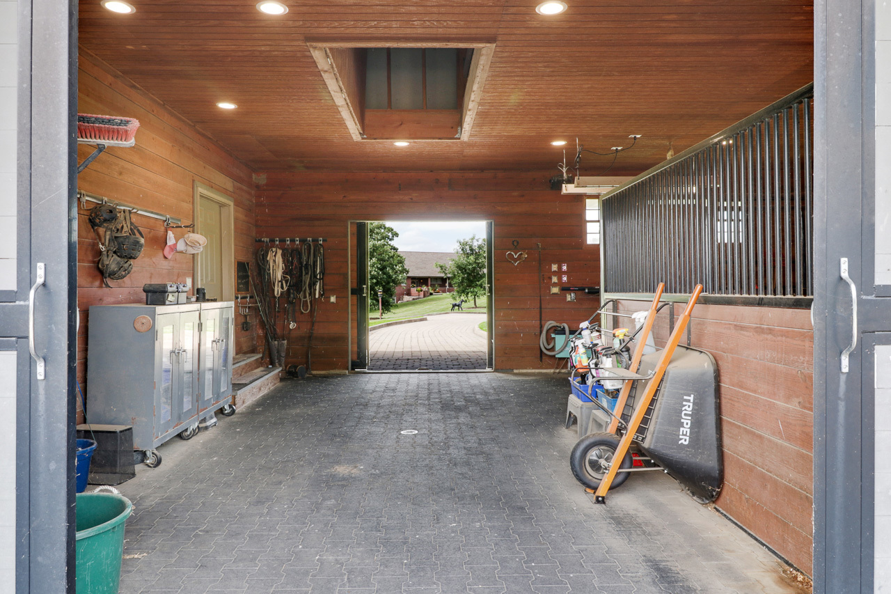 main property photo 85