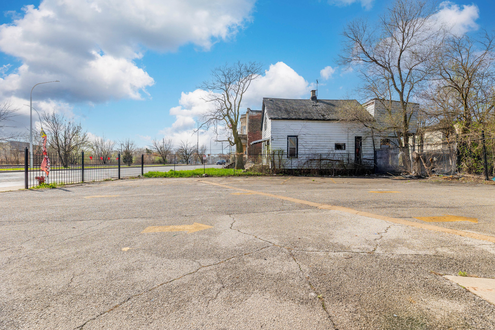 main property photo 11