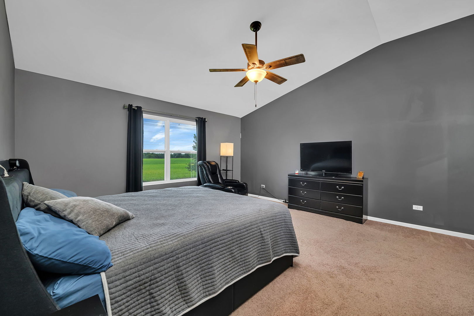 property viewer photo 15