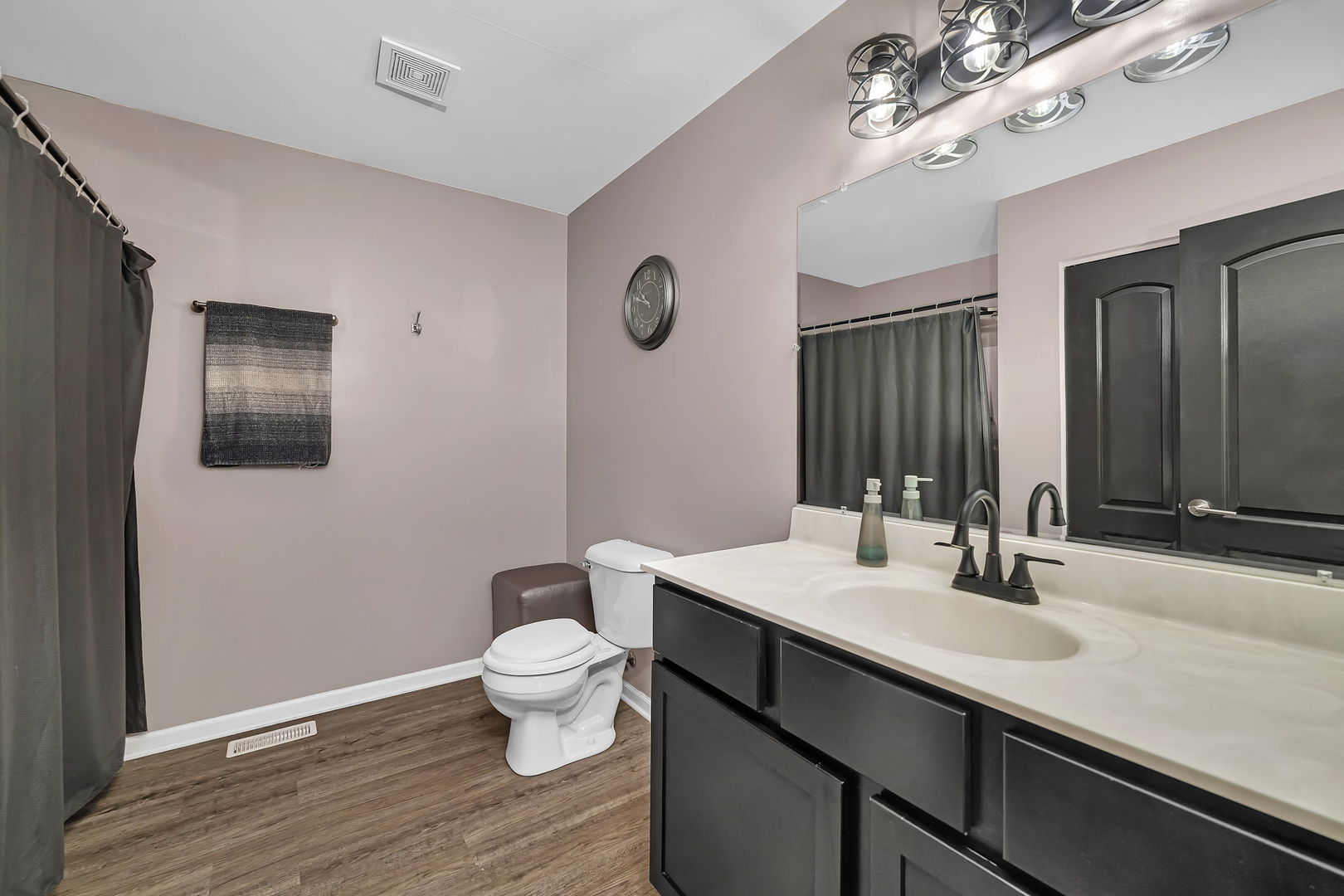 property viewer photo 16