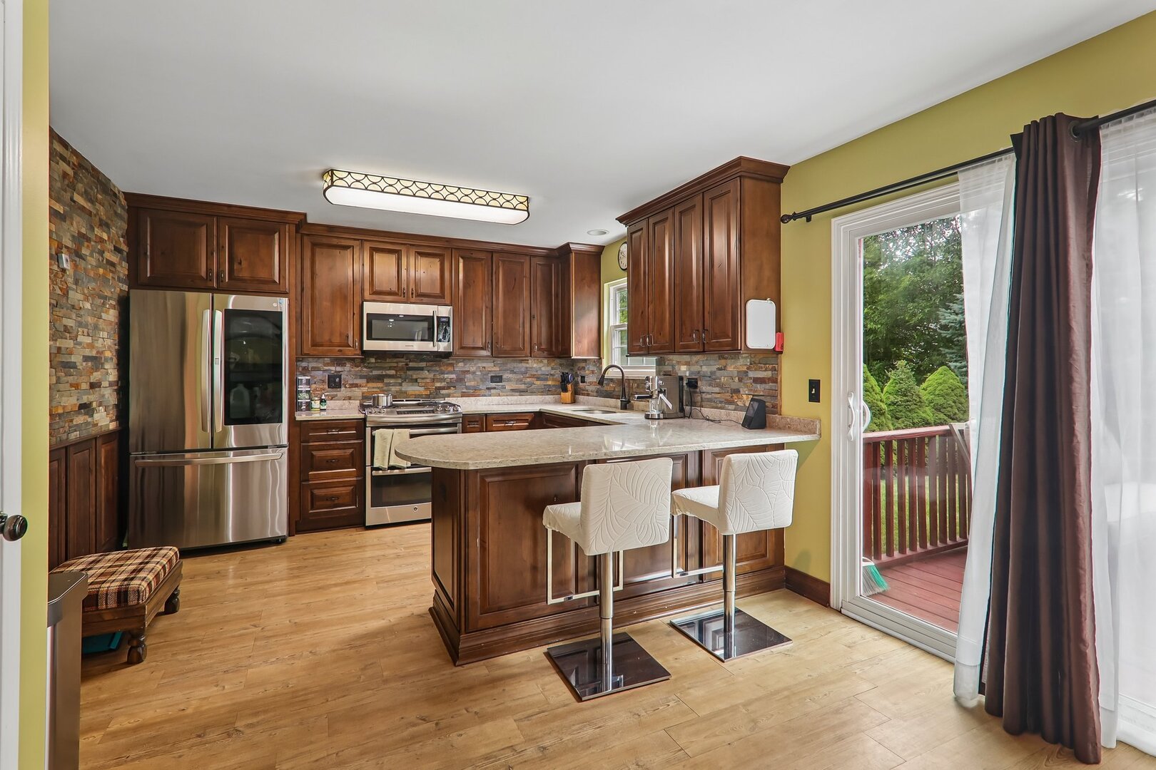 main property photo 12