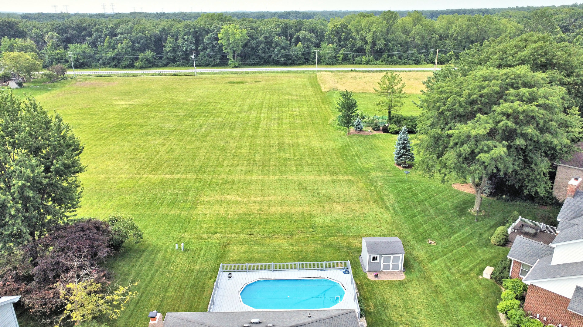 main property photo 34