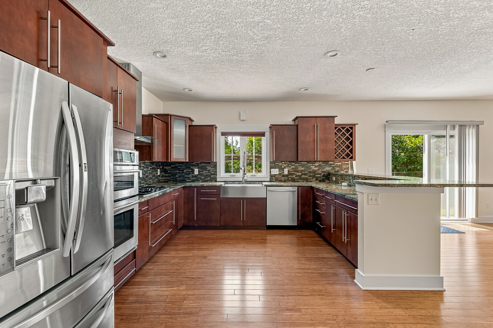 main property photo 17