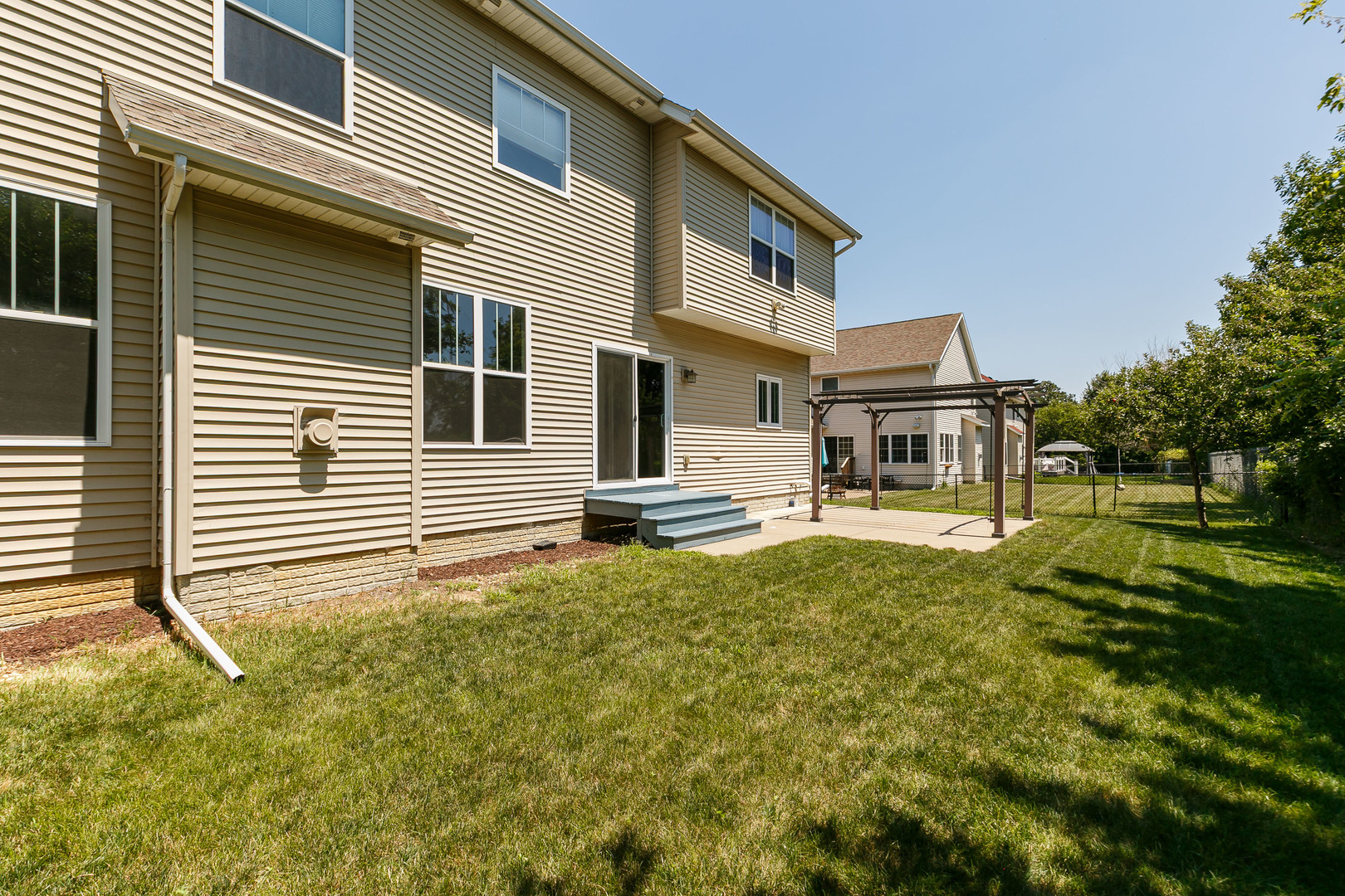main property photo 47