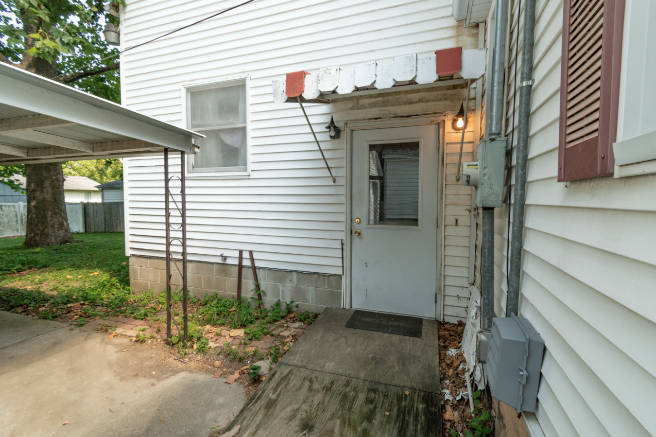main property photo 30