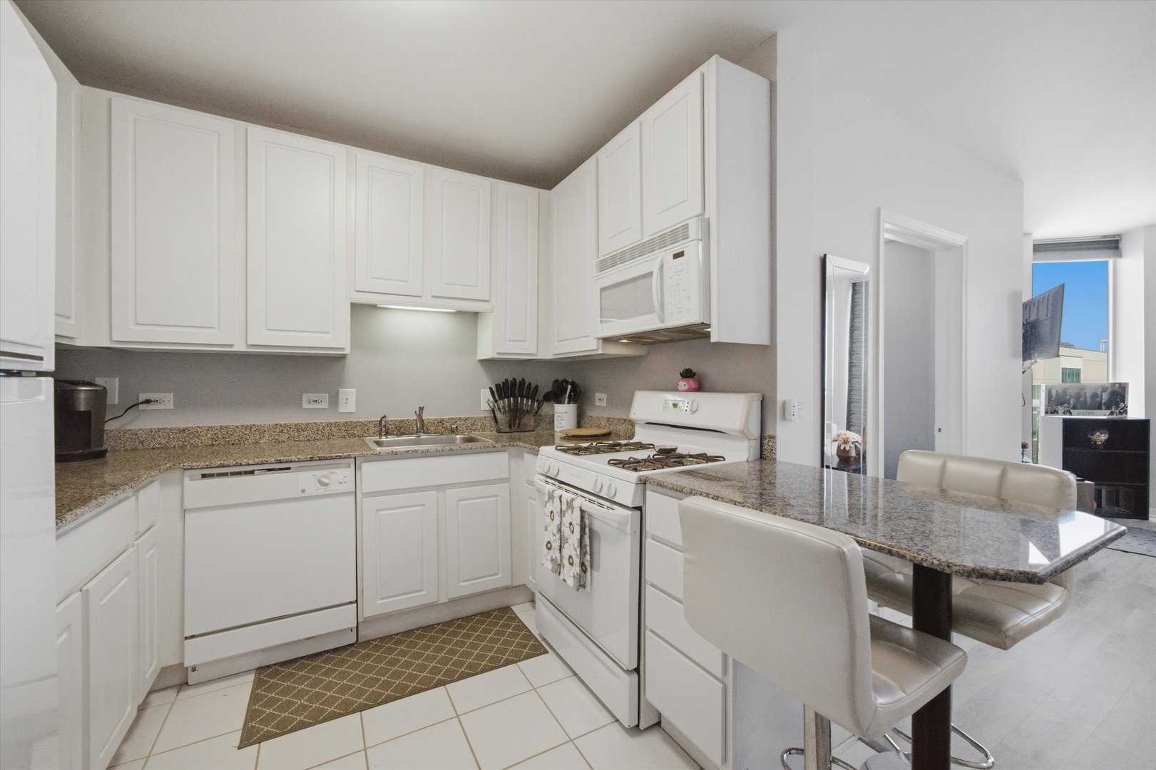 property viewer photo 10