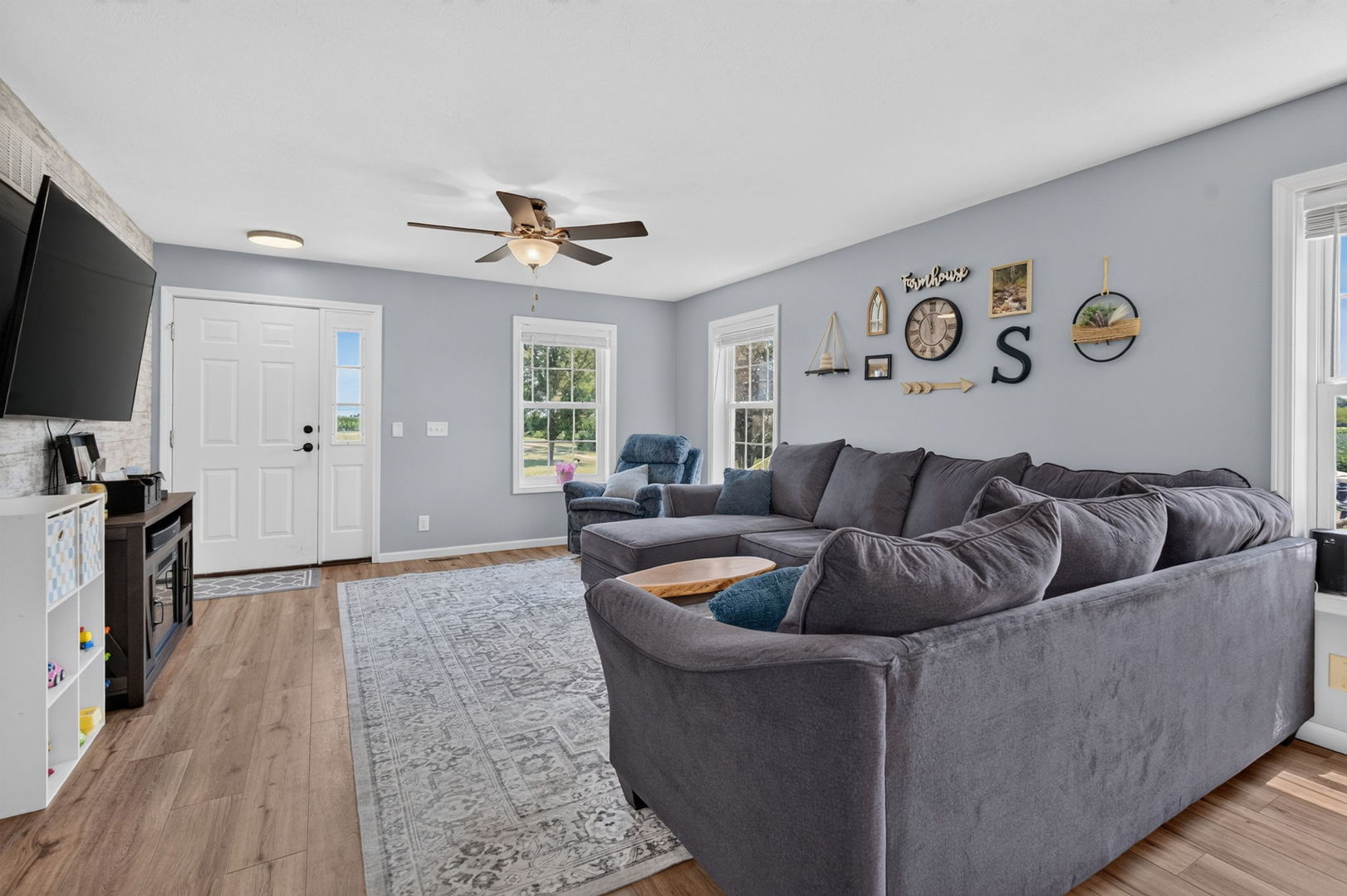 main property photo 5